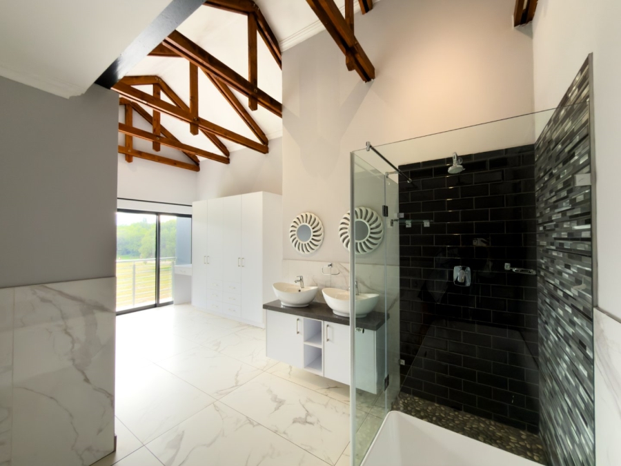 3 Bedroom Property for Sale in The Islands Estates North West